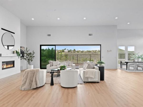 16925 Old Coach Rd, Poway, CA 92064