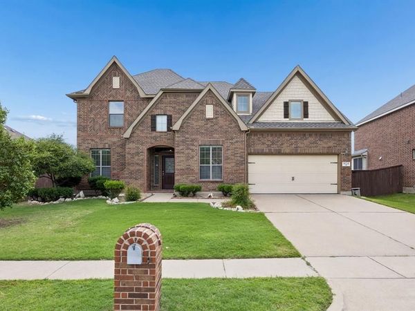 4712 Kestrel Street, Grand Prairie, TX 75052