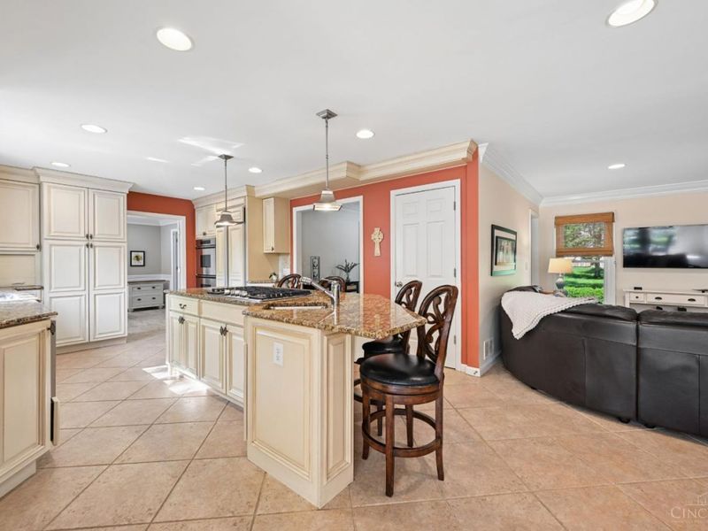 10060 Morganstrace Drive, Symmes Township, OH 45140 Photo 8