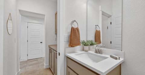 5048 Moonraker Ln, Roseville, CA 95747 Photo