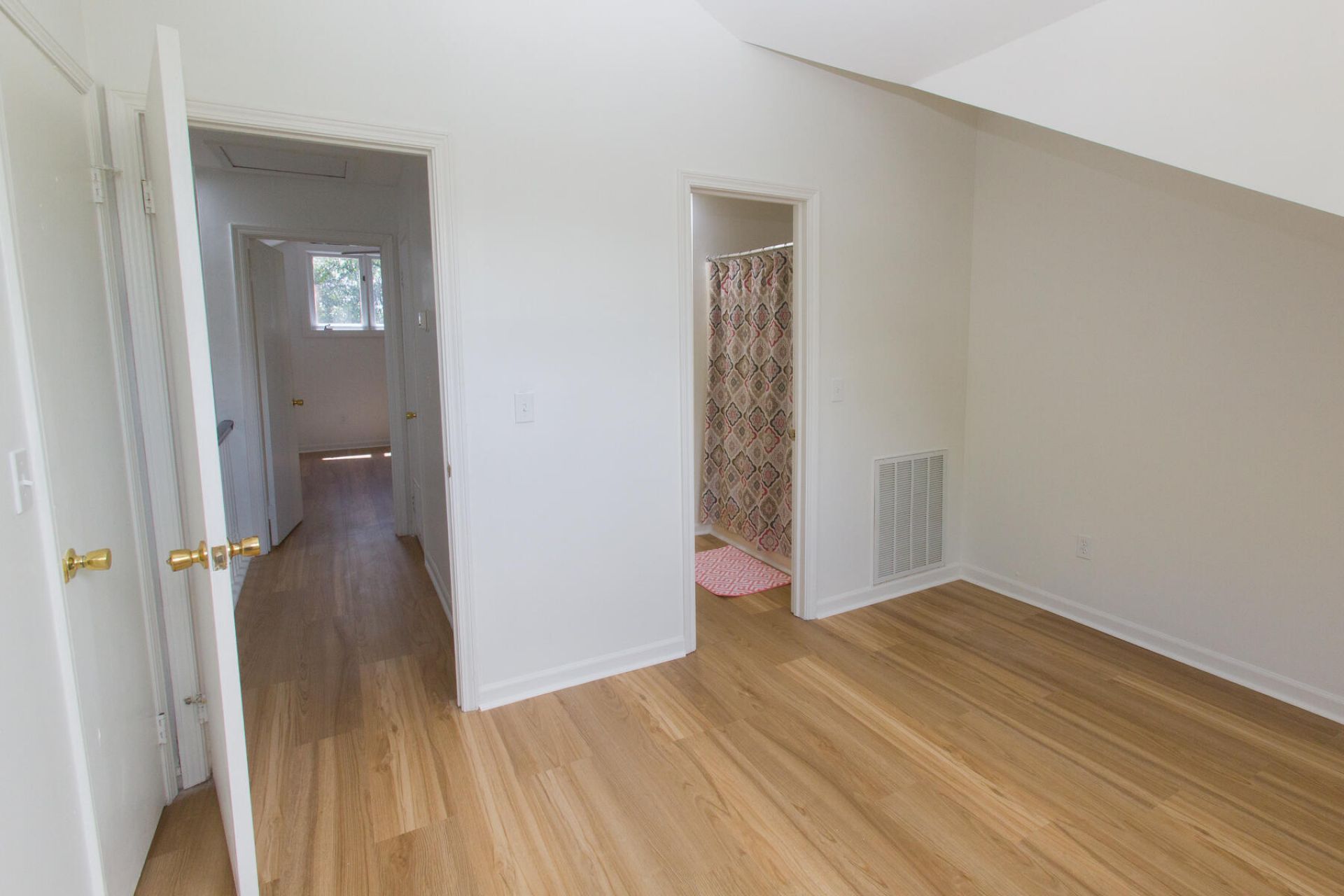 4433 Great Oak Drive Photo 32