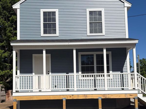 2 Maple Street, Hillsborough, NH 03244