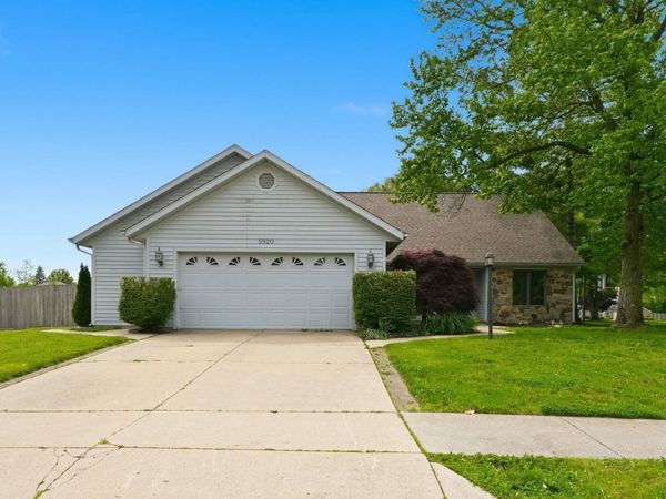 5920 Tomahawk Trail, Fort Wayne, IN 46804