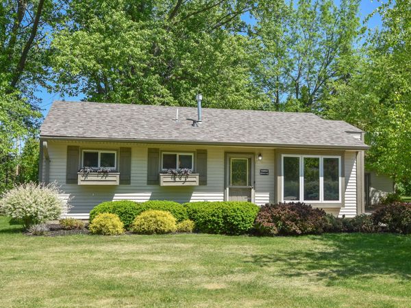 10852 S Richard Rd, Oak Creek, WI 53154