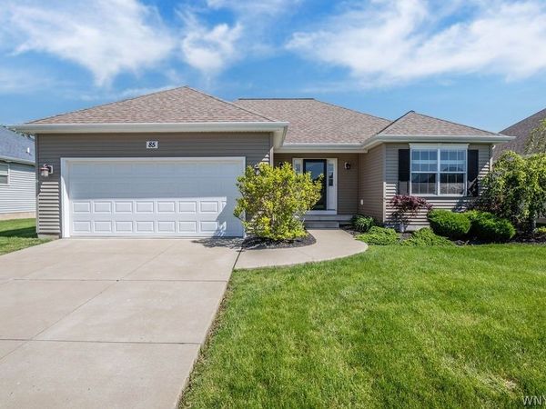 85 Cottagewood Lane, Grand Island, NY 14072