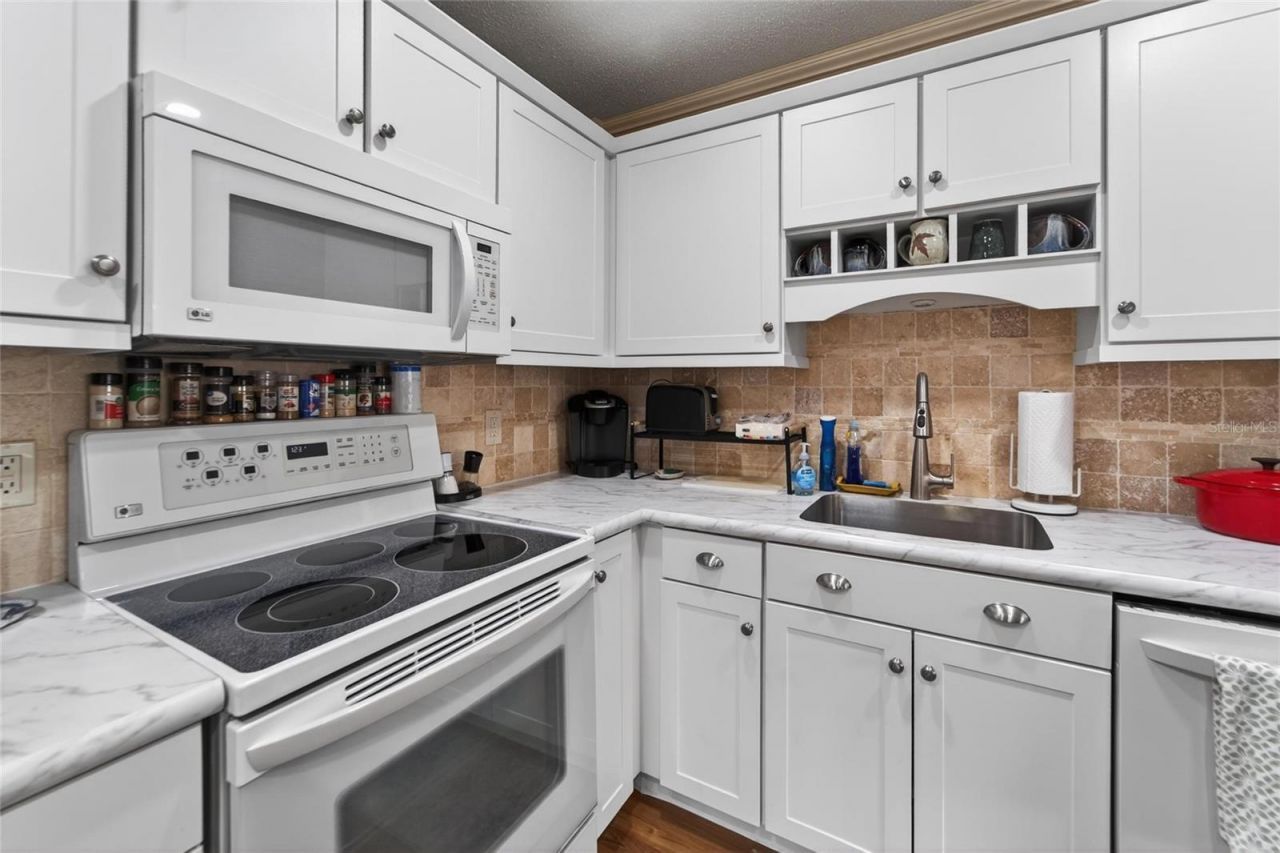 301 Kings Boulevard, Unit 138, Sun City Center, FL 33573 Photo