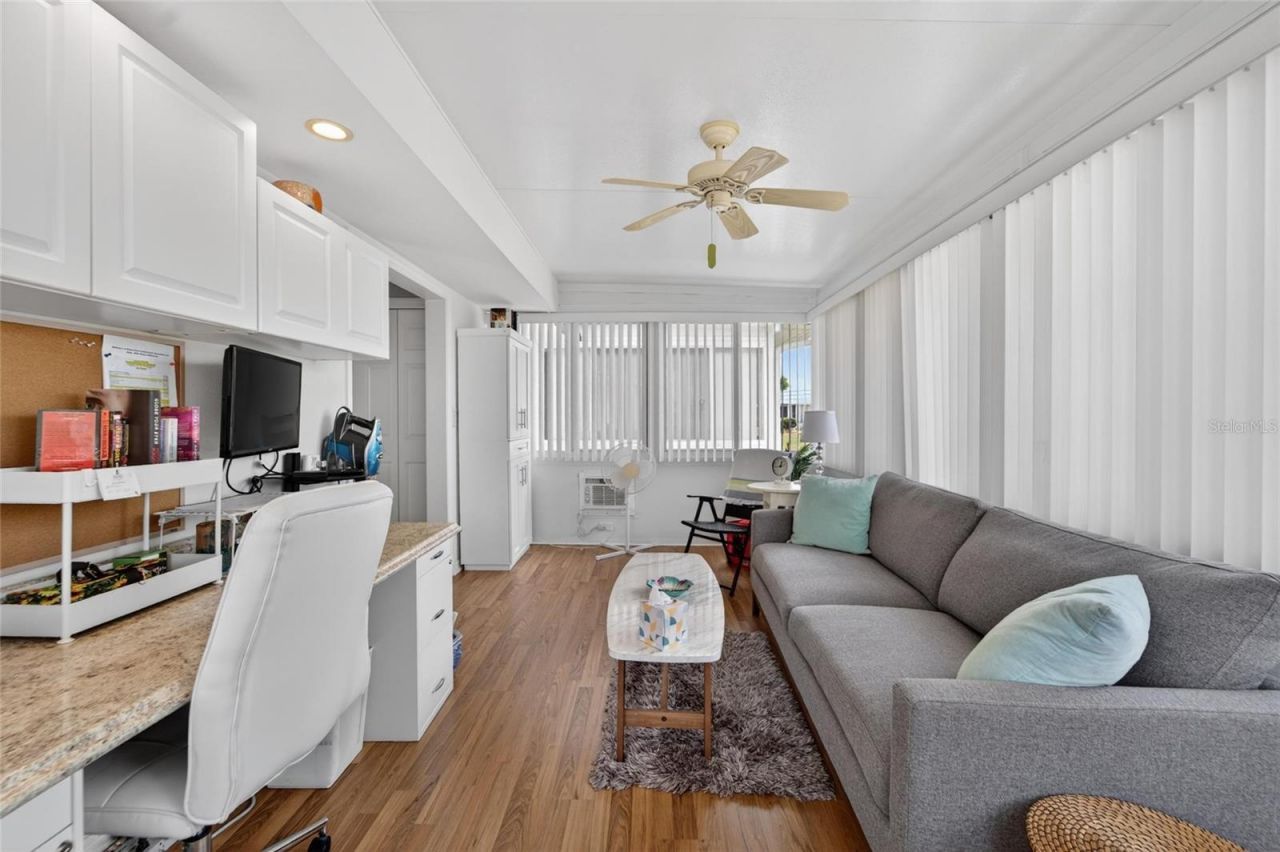 301 Kings Boulevard, Unit 138, Sun City Center, FL 33573 Photo