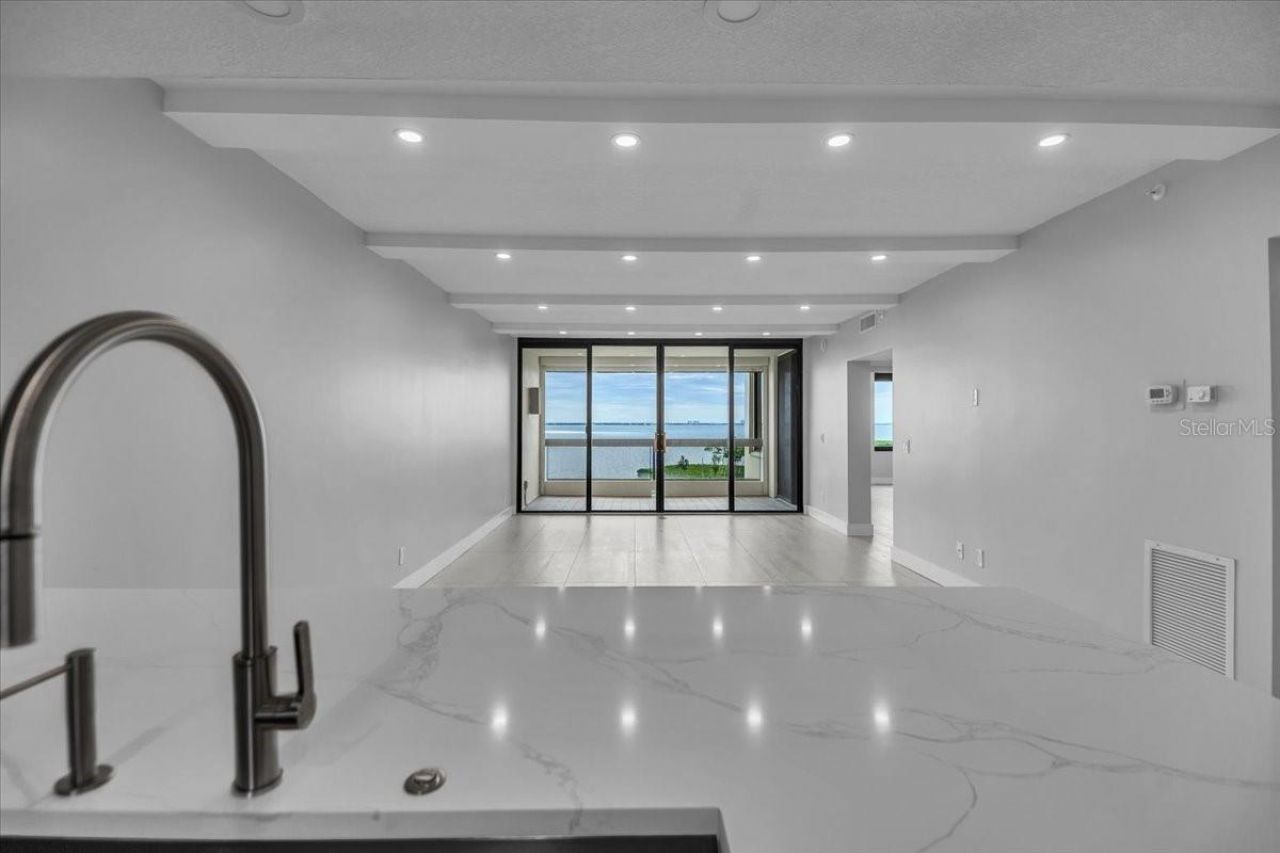 2020 Harbourside Drive, Unit 446, Longboat Key, FL 34228 Photo