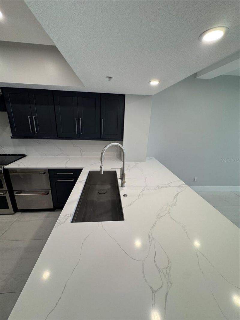 2020 Harbourside Drive, Unit 446, Longboat Key, FL 34228 Photo