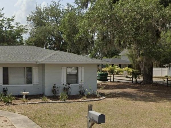 111 S RHODES STREET, MOUNT DORA, FL 32757