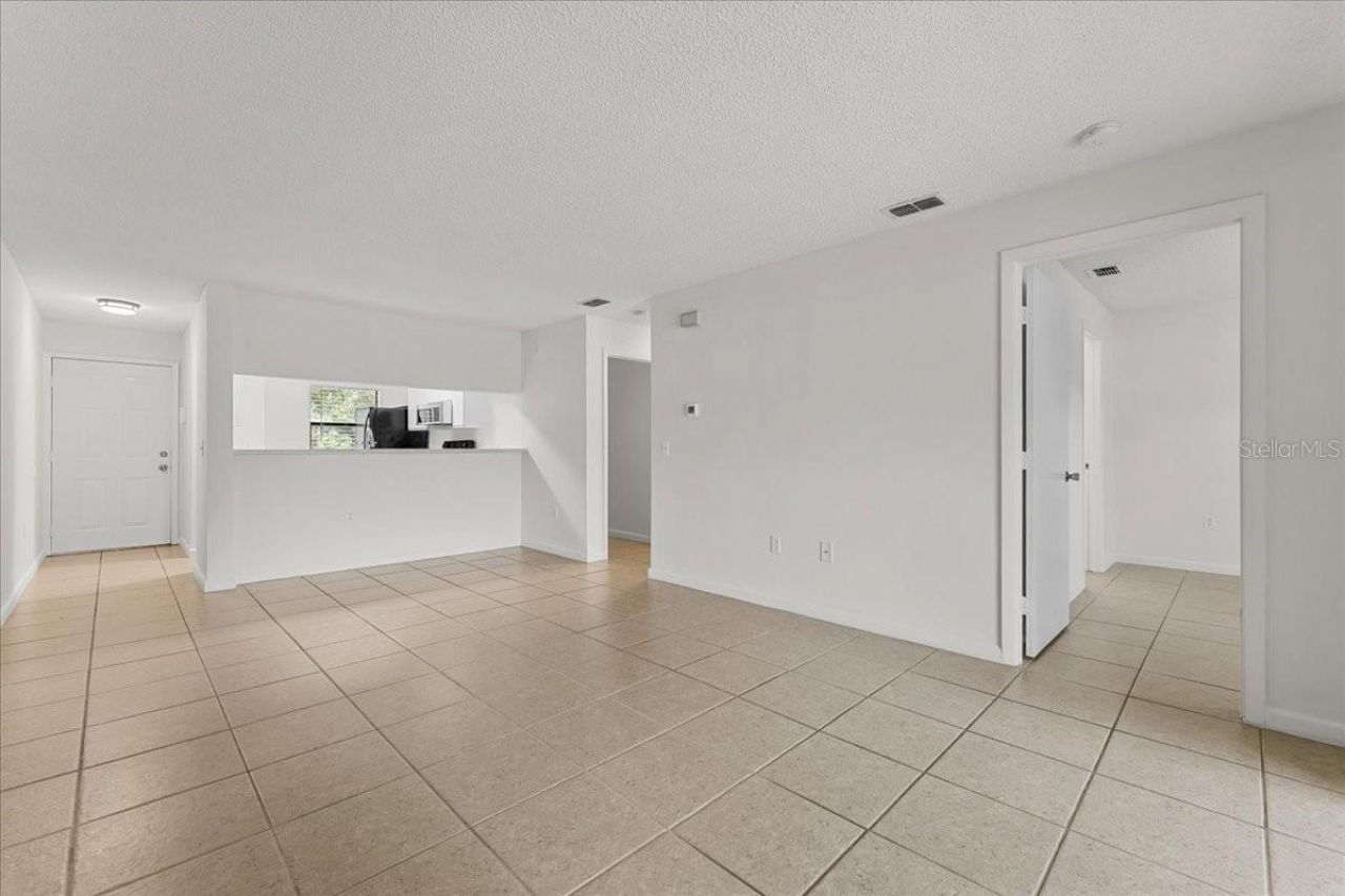 3001 58th Avenue S, Unit 1106, Saint Petersburg, FL 33712 Photo