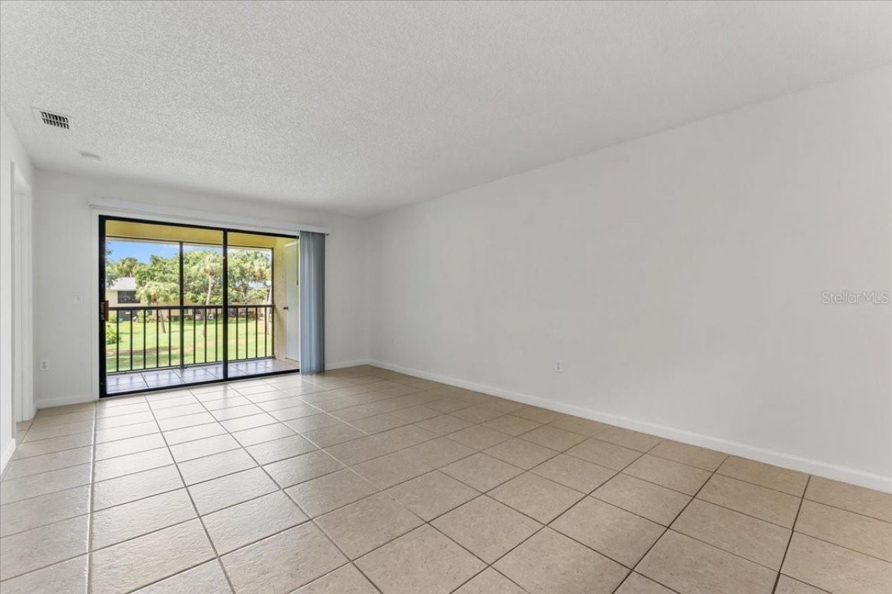 3001 58th Avenue S, Unit 1106, Saint Petersburg, FL 33712 Photo