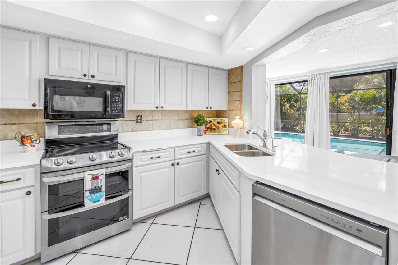 1954 Pinellas Point Drive S, Saint Petersburg, FL 33712 Photo
