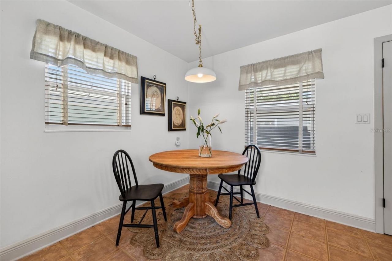 539 36th Avenue N, Saint Petersburg, FL 33704 Photo