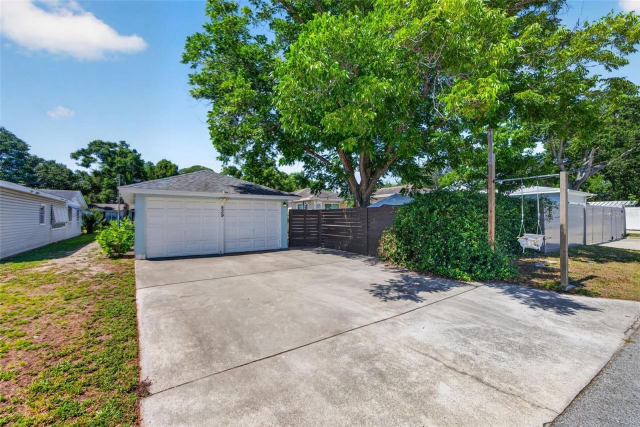 539 36th Avenue N, Saint Petersburg, FL 33704 Photo