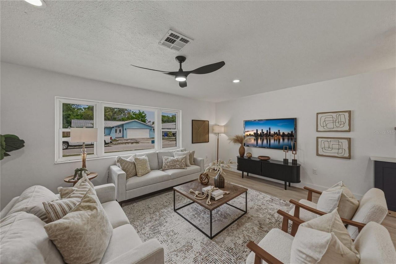 9305 120th Lane, Seminole, FL 33772 Photo