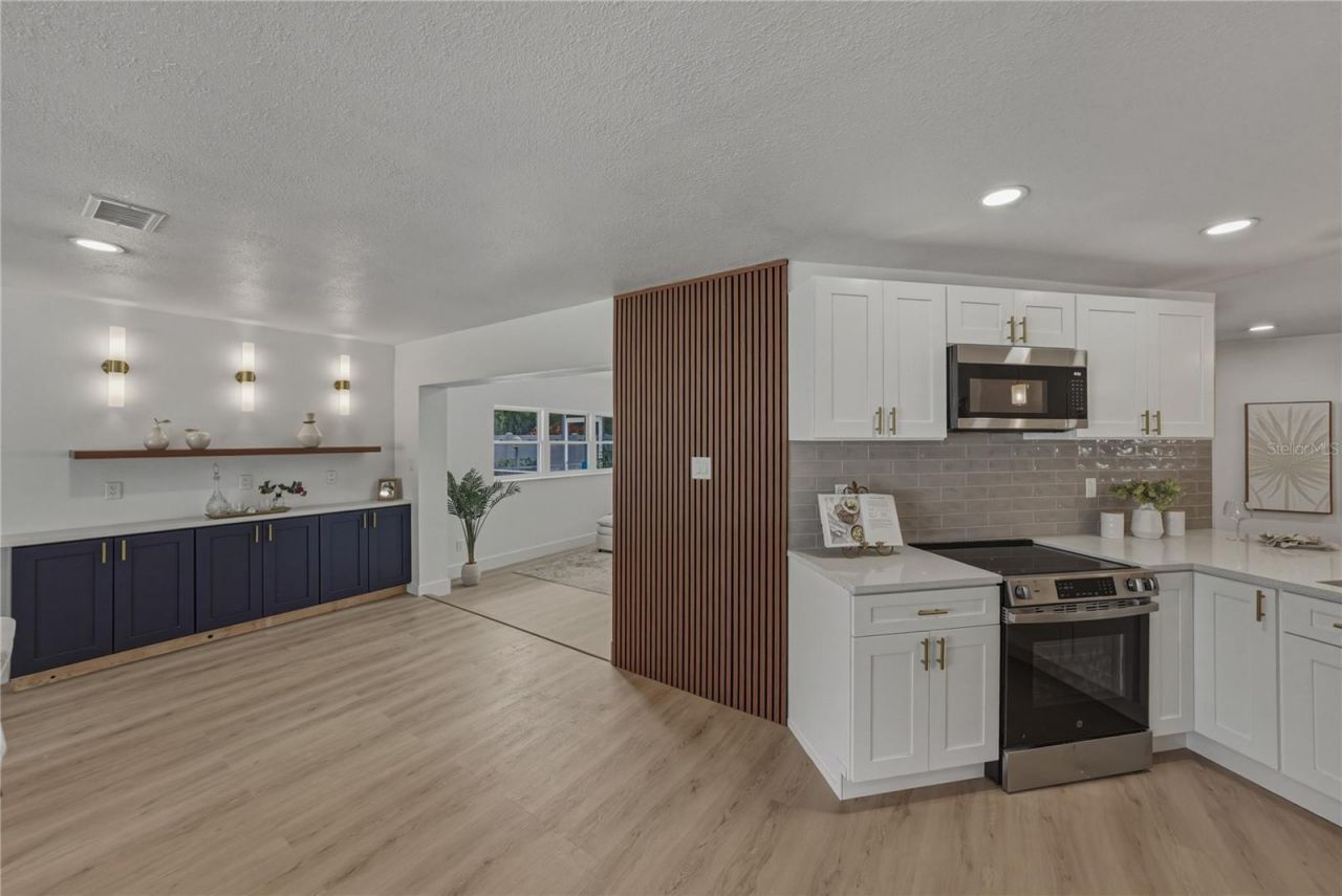 9305 120th Lane, Seminole, FL 33772 Photo
