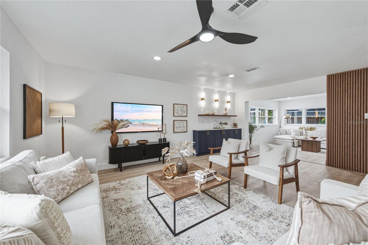 9305 120th Lane, Seminole, FL 33772 Photo