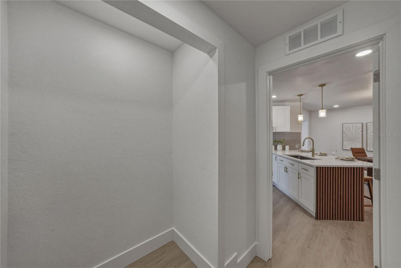 9305 120th Lane, Seminole, FL 33772 Photo