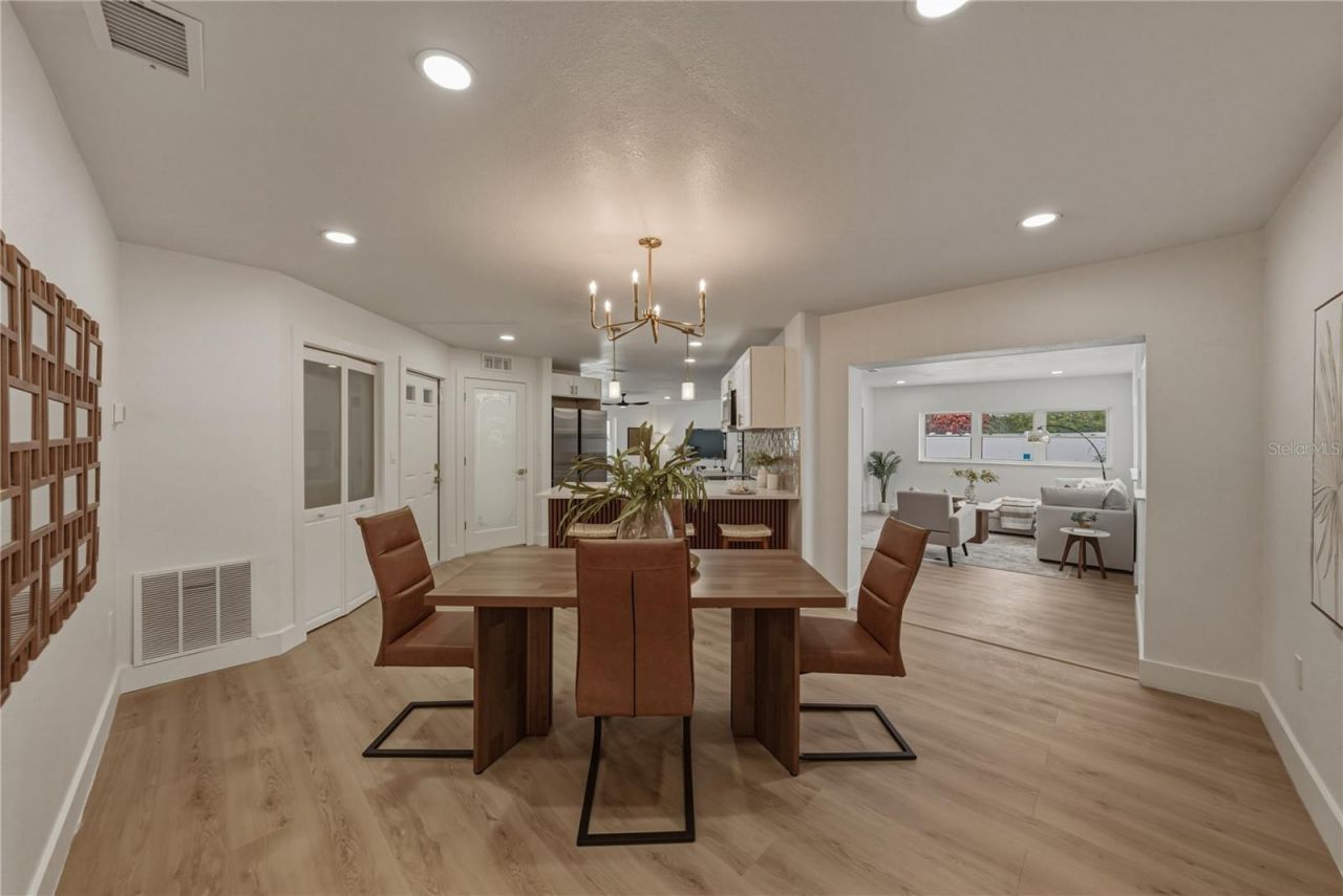 9305 120th Lane, Seminole, FL 33772 Photo
