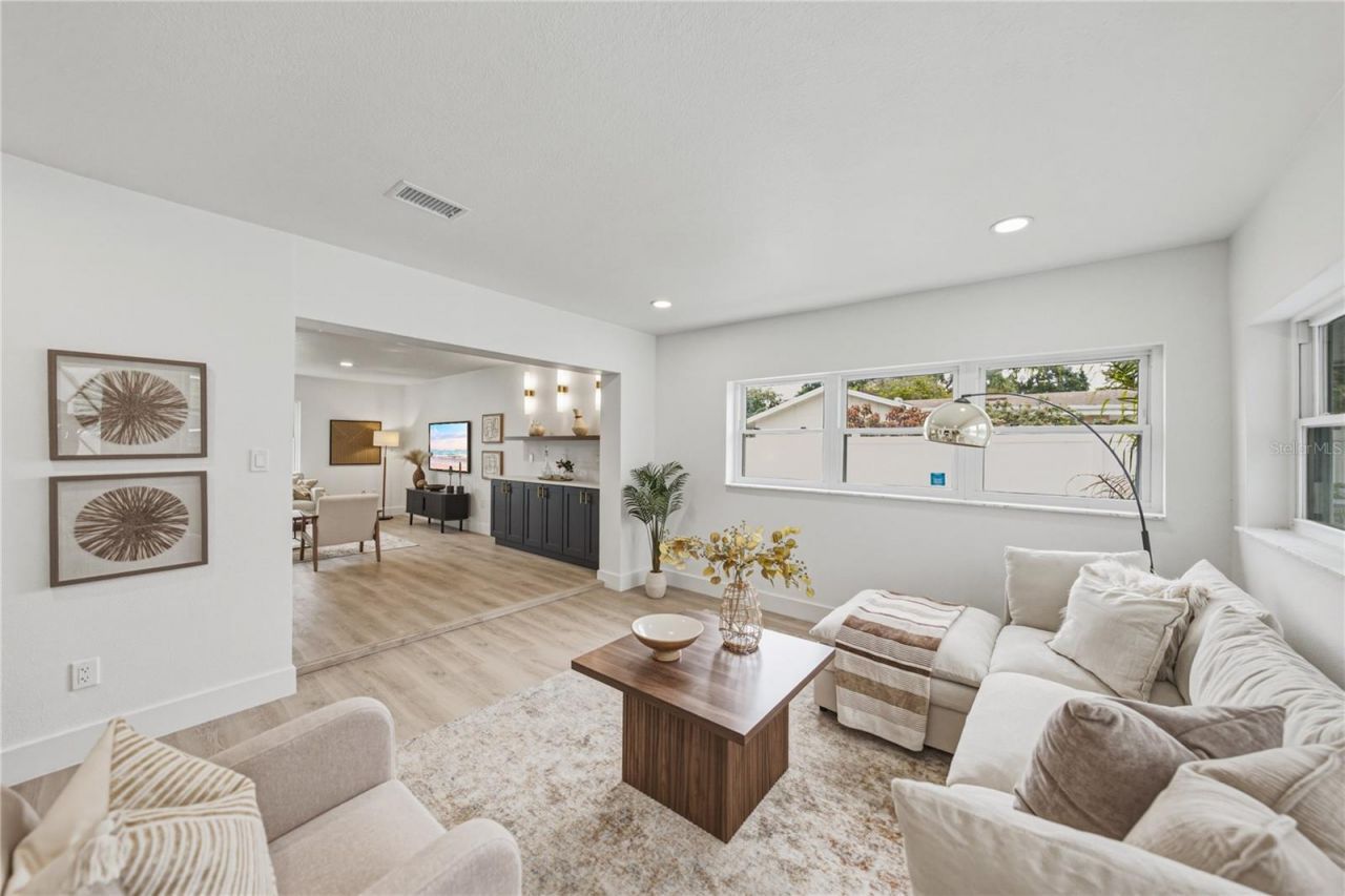 9305 120th Lane, Seminole, FL 33772 Photo