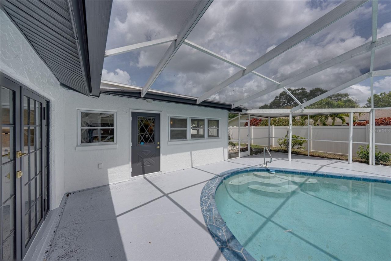 9305 120th Lane, Seminole, FL 33772 Photo