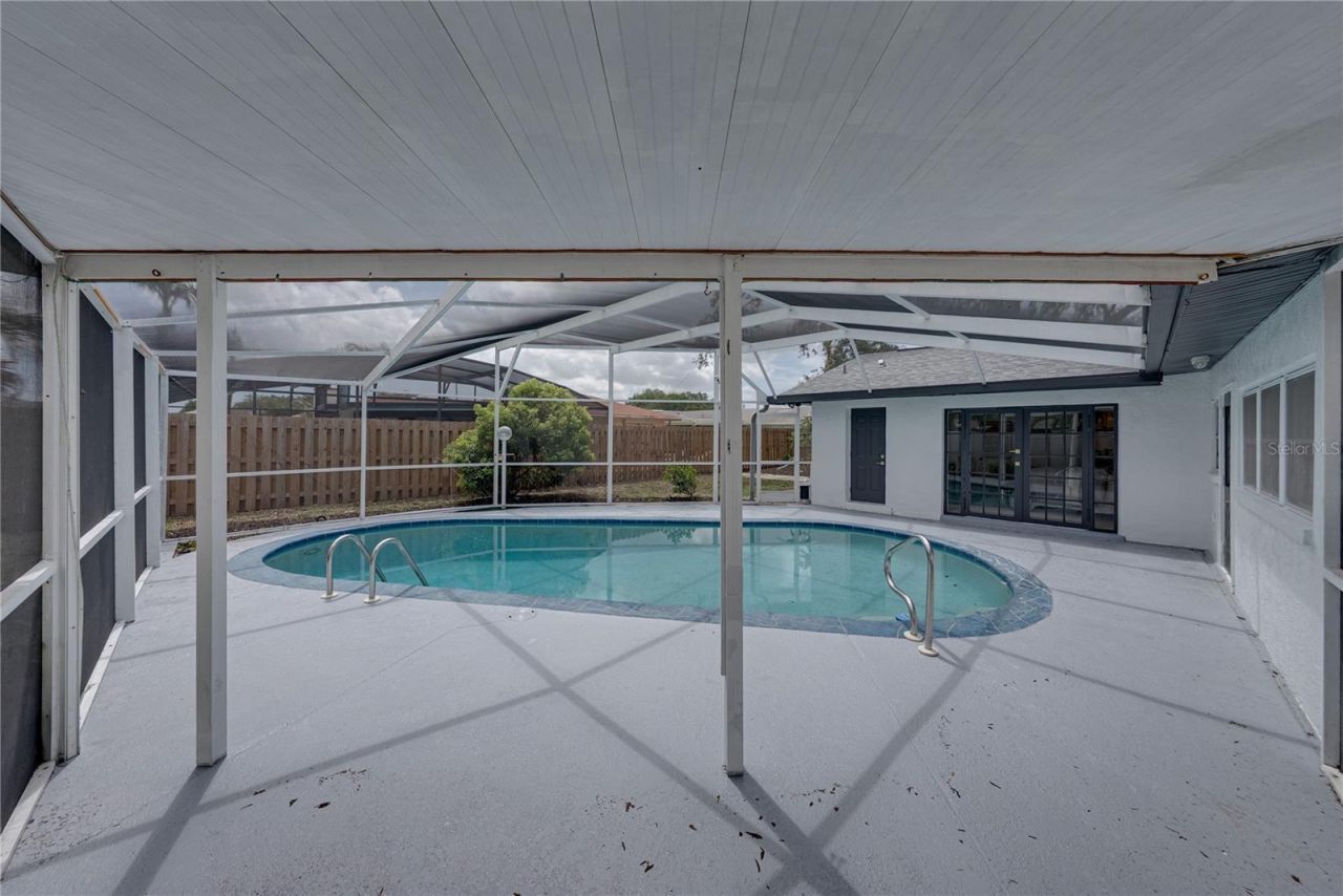 9305 120th Lane, Seminole, FL 33772 Photo