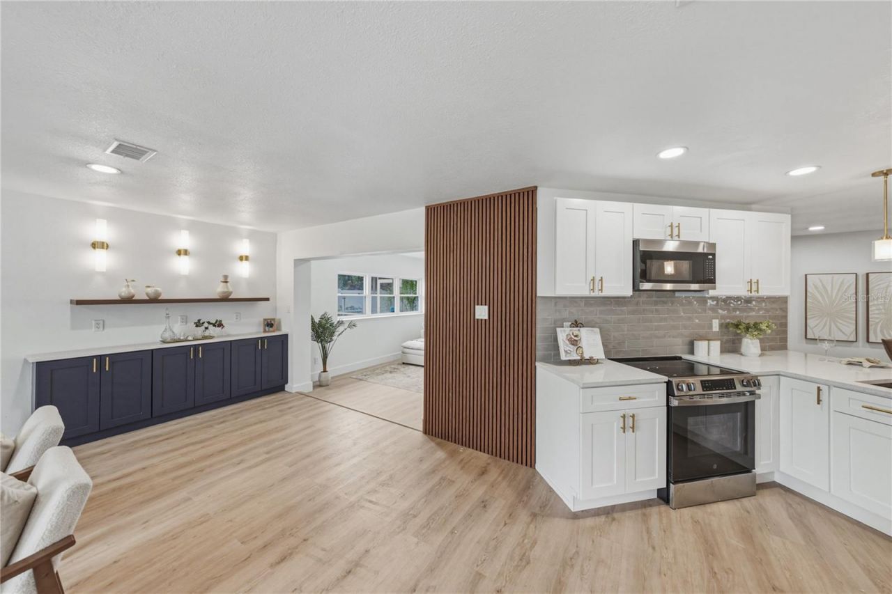 9305 120th Lane, Seminole, FL 33772 Photo
