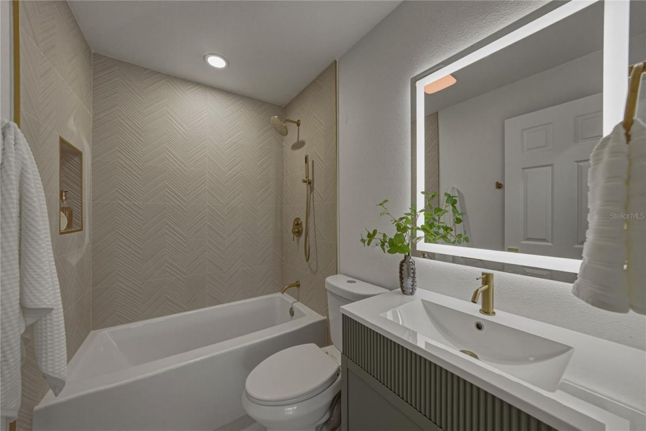 9305 120th Lane, Seminole, FL 33772 Photo