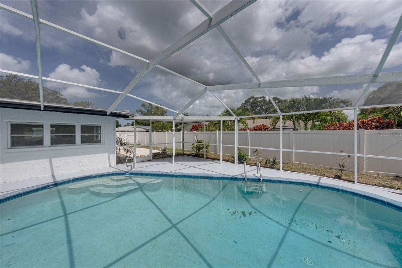 9305 120th Lane, Seminole, FL 33772 Photo