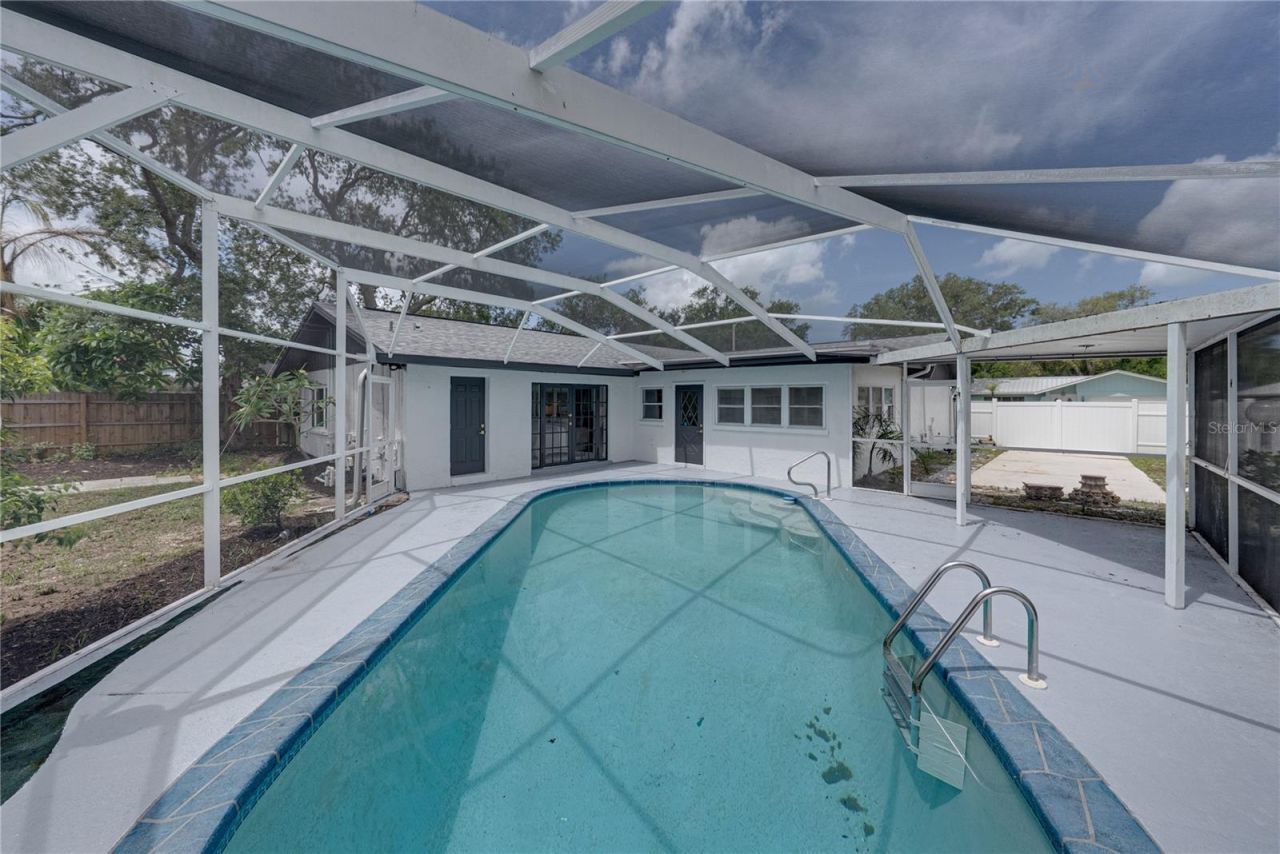 9305 120th Lane, Seminole, FL 33772 Photo