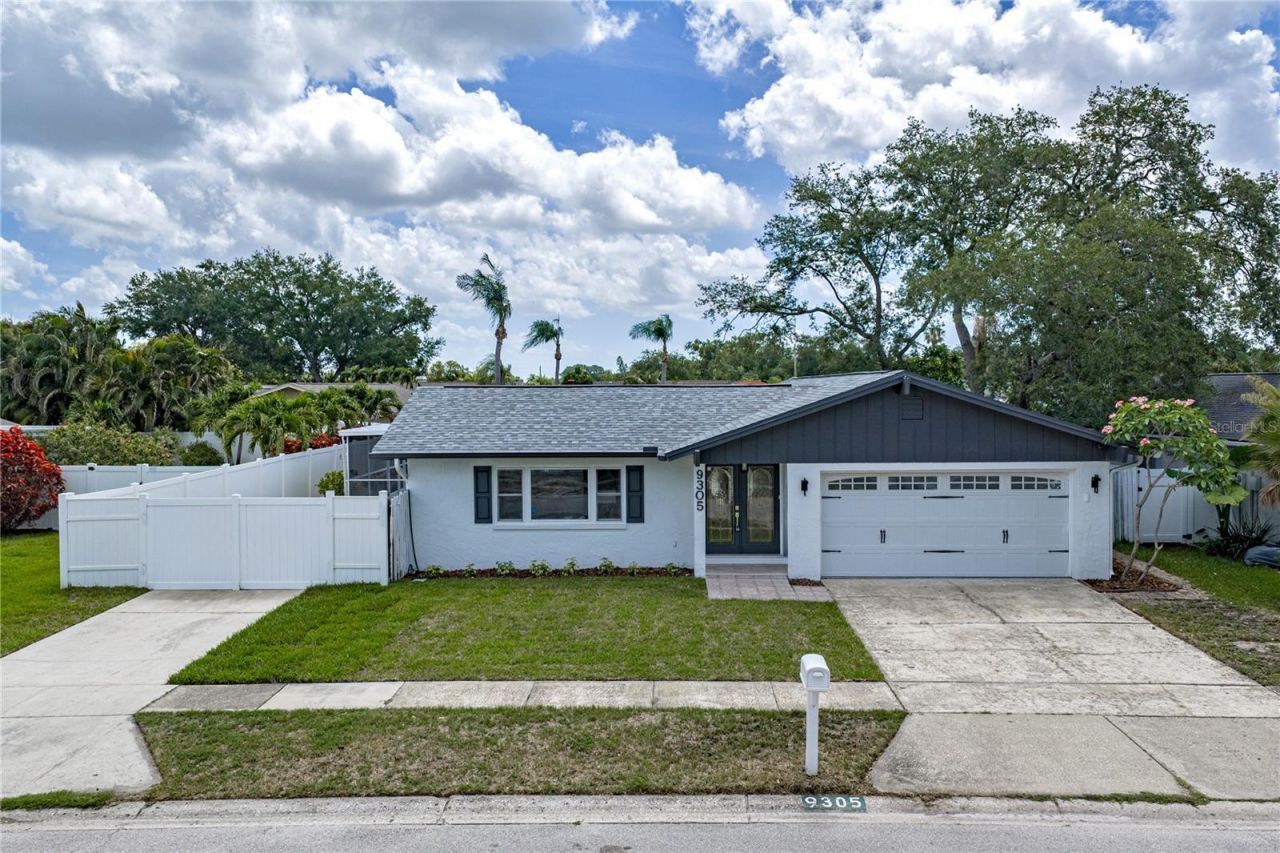9305 120th Lane, Seminole, FL 33772 Photo