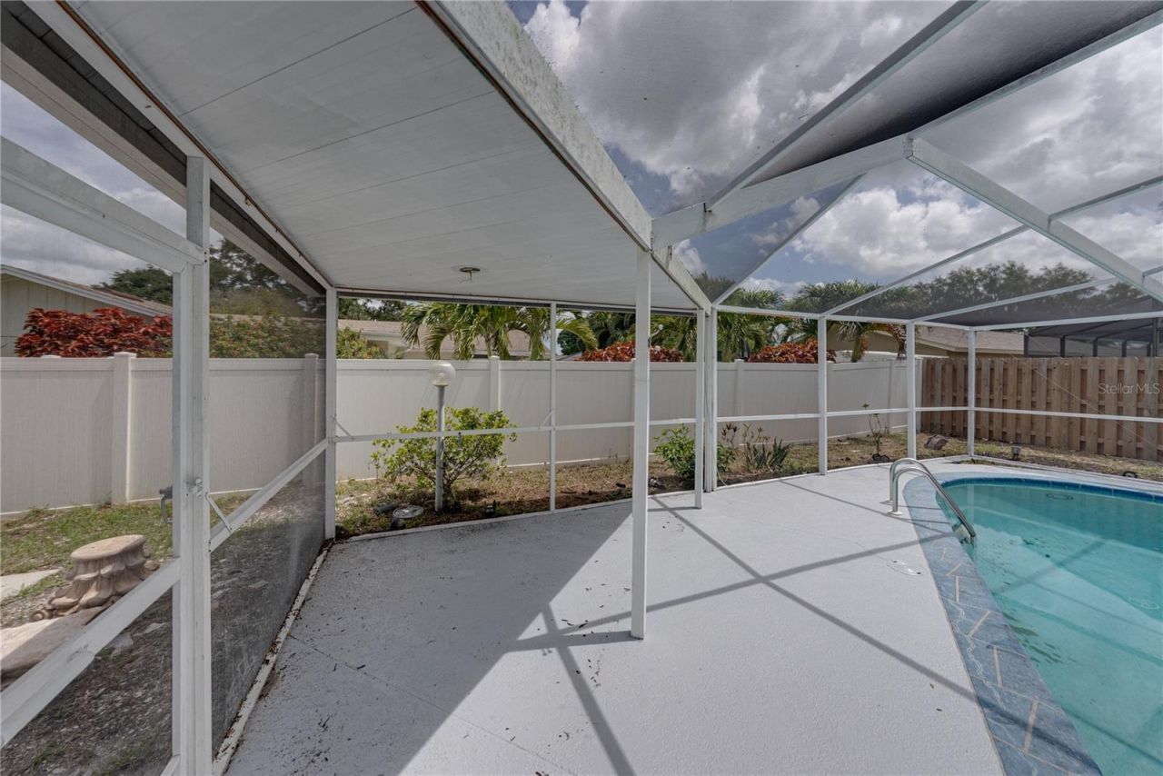 9305 120th Lane, Seminole, FL 33772 Photo