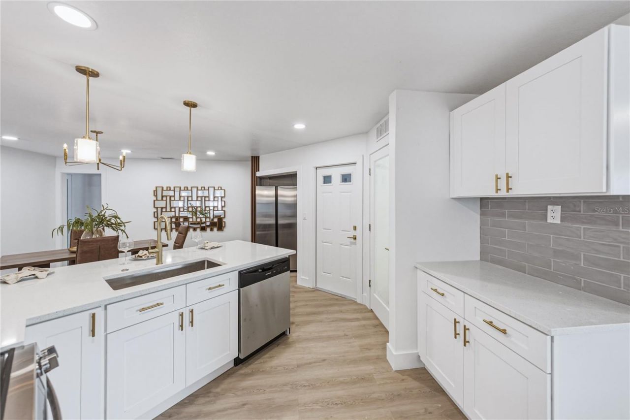 9305 120th Lane, Seminole, FL 33772 Photo