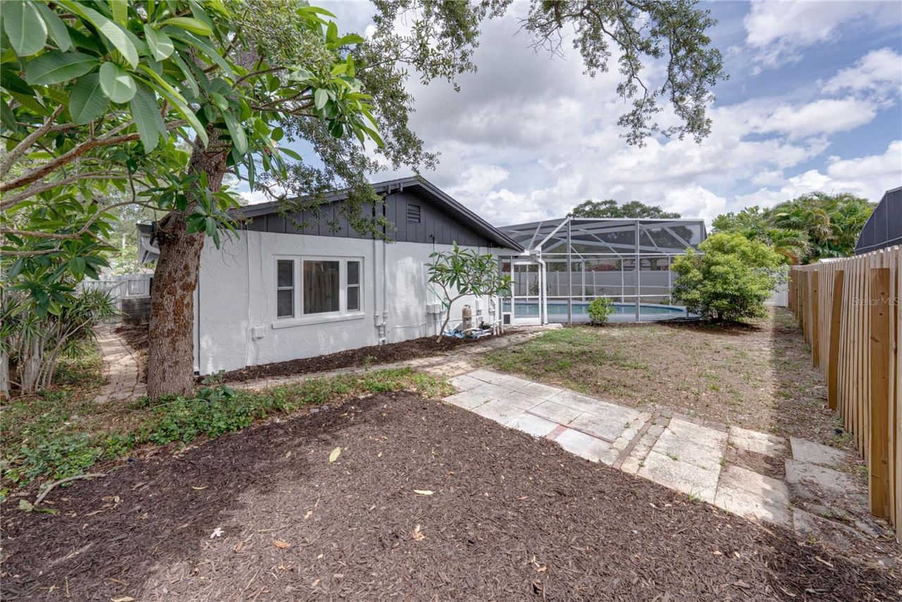 9305 120th Lane, Seminole, FL 33772 Photo