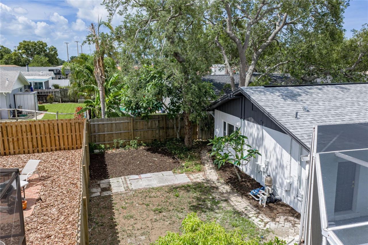 9305 120th Lane, Seminole, FL 33772 Photo