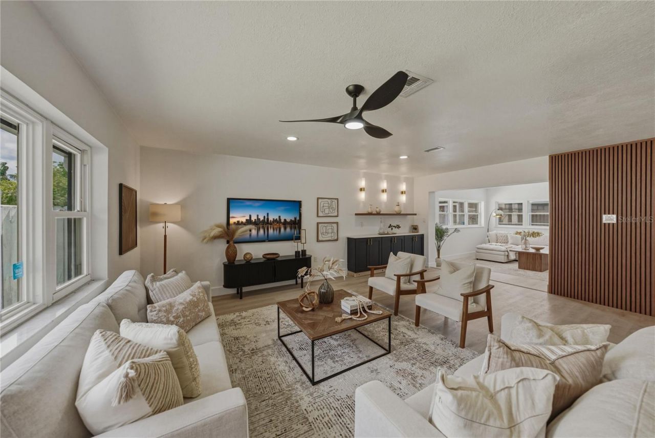 9305 120th Lane, Seminole, FL 33772 Photo