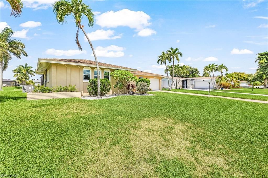3018 SE 17th Pl, Cape Coral, FL 33904 Photo