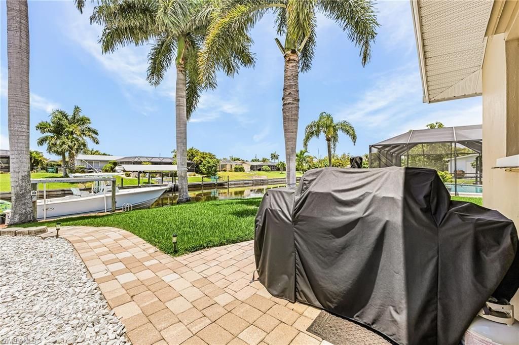 3022 SE 17th Pl, Cape Coral, FL 33904 Photo