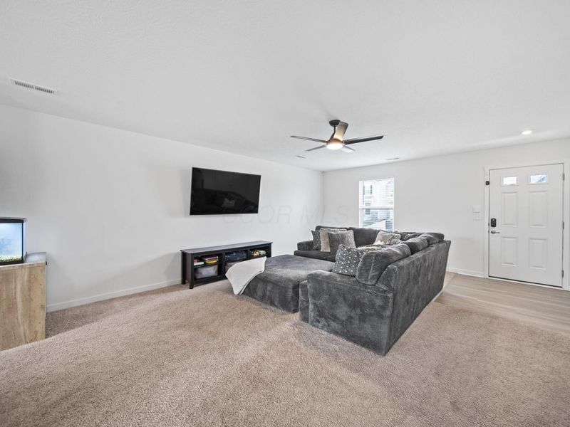 25 Henderson Lane, Ashville, OH 43103 Photo 6