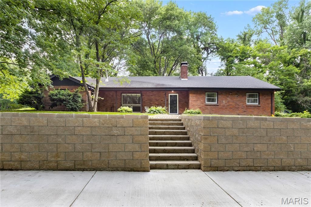 4115 Charbonier Road , Florissant, MO 63031 Main Photo