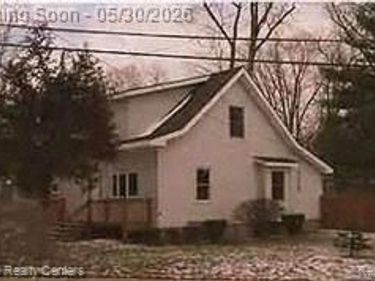 20 Crescent Lake Road, Waterford Twp, MI 48327
