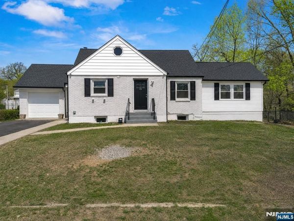 29 Stansfield Place, NORTH HALEDON, NJ 07508