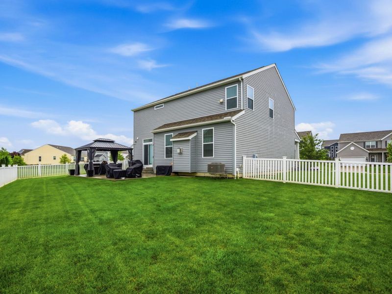 1275 Meadow View Drive, Marysville, OH 43040 Photo 8