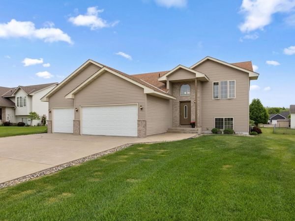 831 Beech Lane S, Annandale, MN 55302