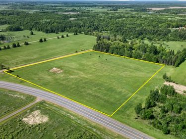 000 Dahl RD, Hinckley, MN 55037