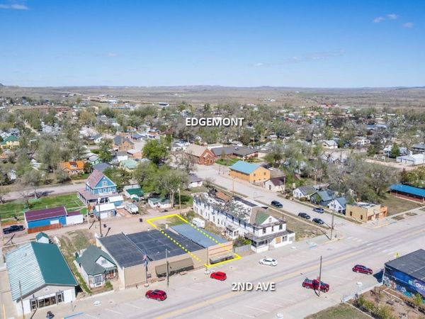 410 2nd Avenue, Edgemont, SD 57735