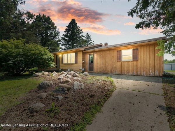 1570 S Williamston Road, Dansville, MI 48819