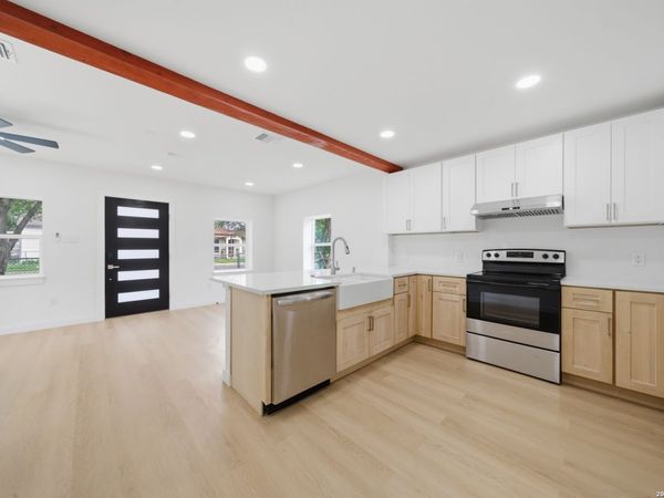 1604 Calle Valencia, San Antonio, TX 78237