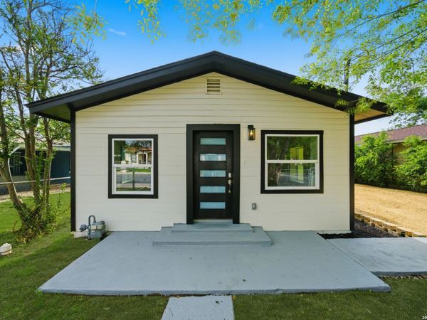 1604 Calle Valencia, San Antonio, TX 78237